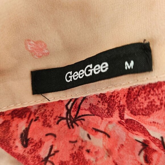 GeeGee Pink Floral Short Slv Blouse Sheer Lightweight Button Front Top Womens M - Picture 4 of 9